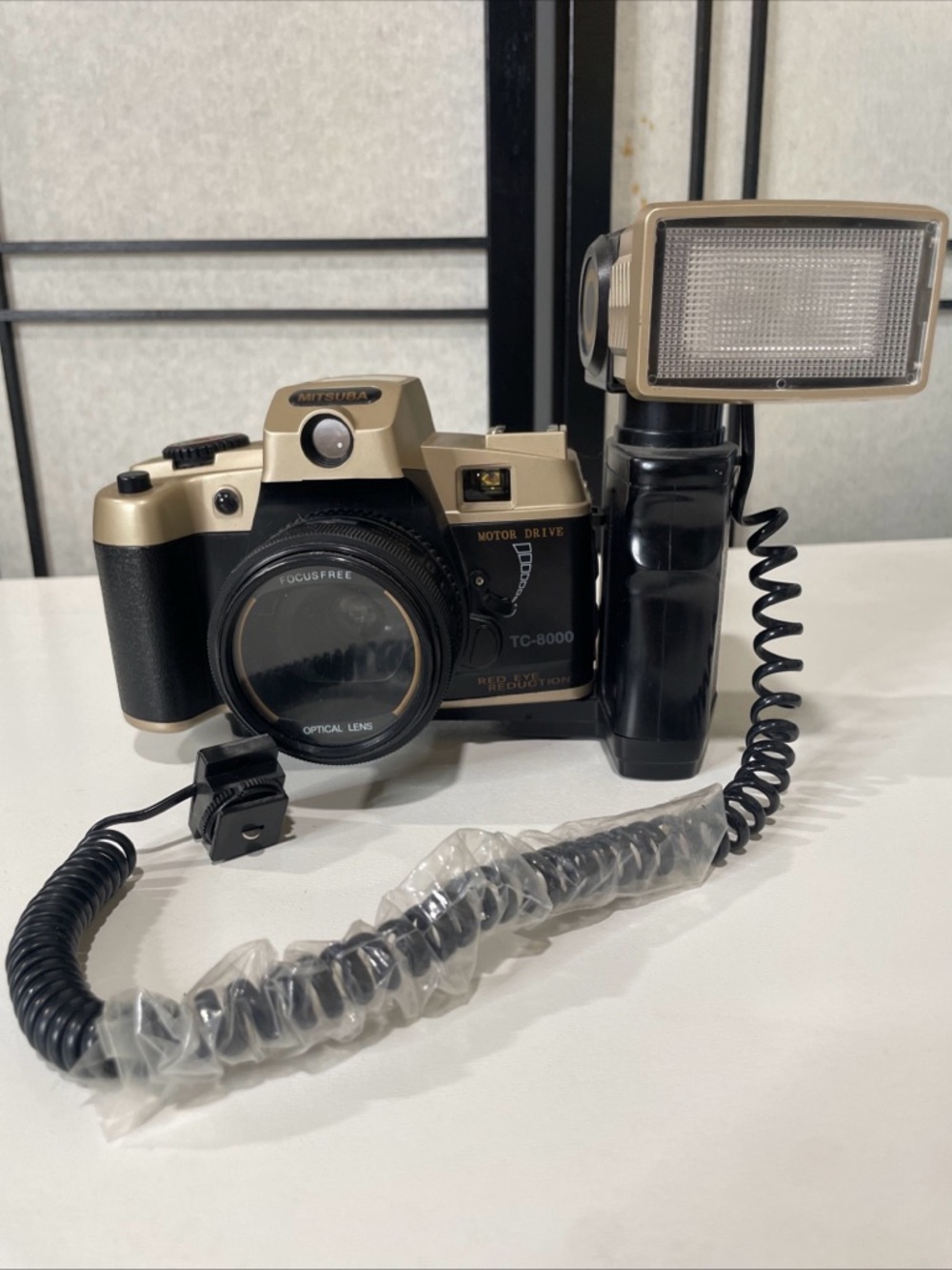 Vintage Mitsuba TC-8000 35mm Camera& Flash - Retro Prop / Decor - Untested